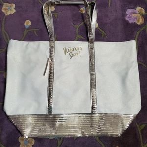 NWT Victoria's Secret white and sequined tote